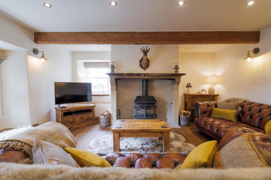 5 Star Cottage On The Green With Log Burner - Dog Friendly Austwick 外观 照片