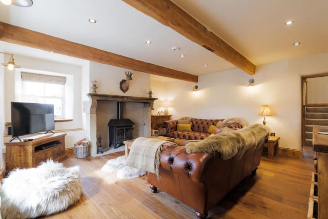 5 Star Cottage On The Green With Log Burner - Dog Friendly Austwick 外观 照片