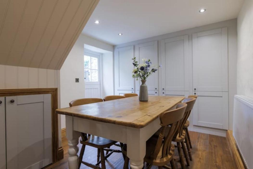 5 Star Cottage On The Green With Log Burner - Dog Friendly Austwick 外观 照片